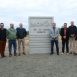 Imagem mostra o prefeito Guilherme Gazzola junto a autoridades prestigiando o lançamento da pedra fundamental da nova empresa que vai se instalar em Itu, Monin.