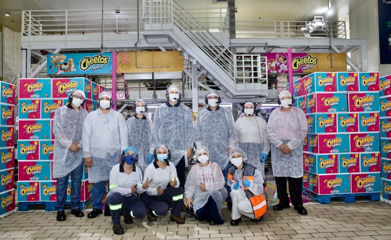 Imagem mostra a equipe da Prefeitura de Itu em visita a empresa Pepsico