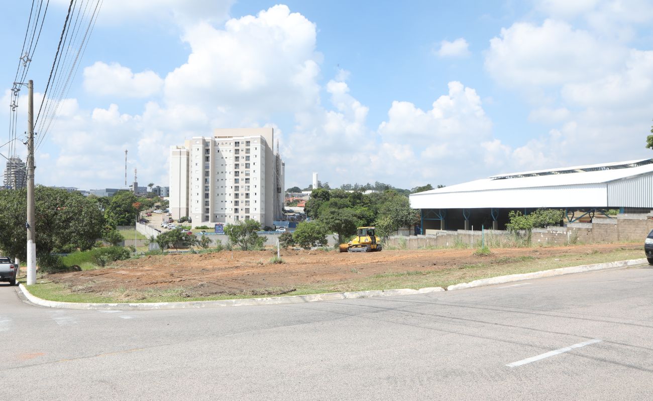 Imagem mostra o local onde foram iniciadas as obras do primeiro Hospital Veterinário de Itu.
