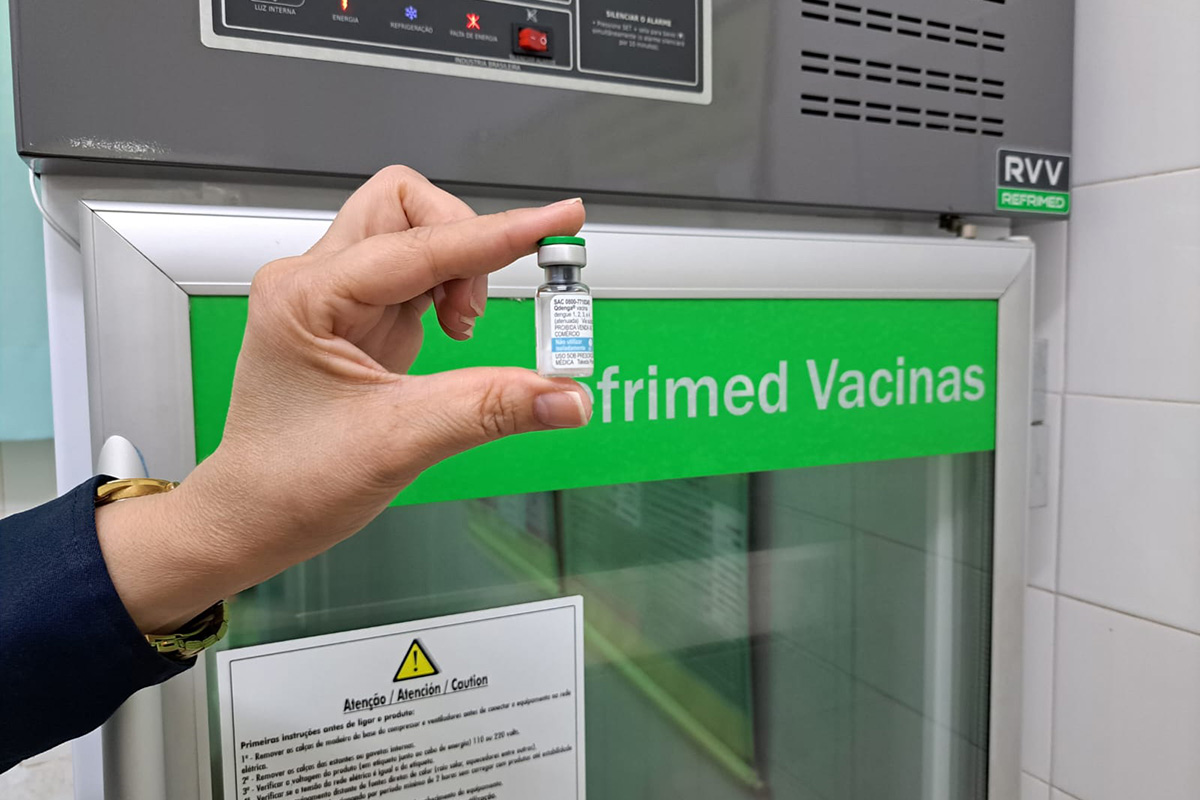vacina contra a dengue